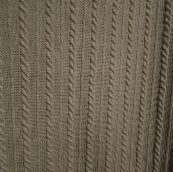 New pullover top w/lace size 4xl=20 color cream - Picture 10 of 10